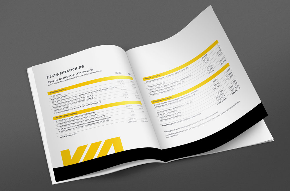 magazine-mockup-Vol-07-04